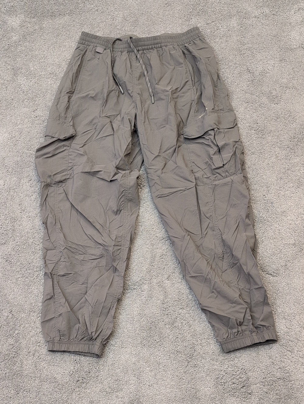 Women's Lululemon Olive Cargo Joggers With Drawstring Waist, Size 10